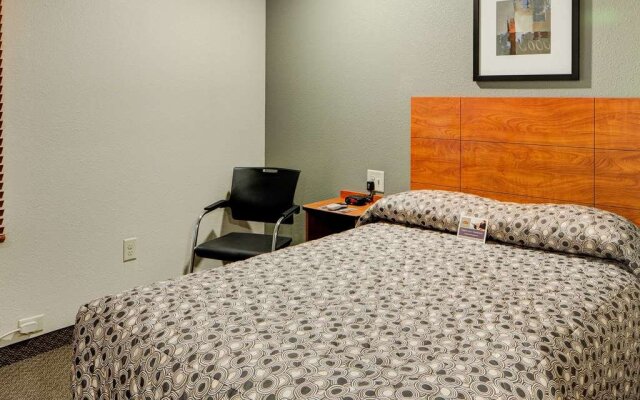WoodSpring Suites St Louis St Charles