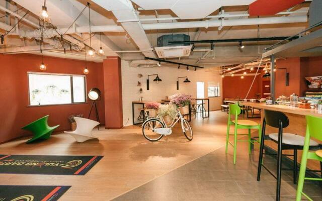 Yunik Hotel (Chengdu Jiuyanqiao Sichuan Conservatory of Music)