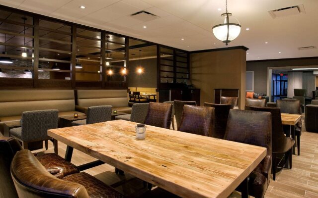 DoubleTree by Hilton Hotel & Suites Jersey City