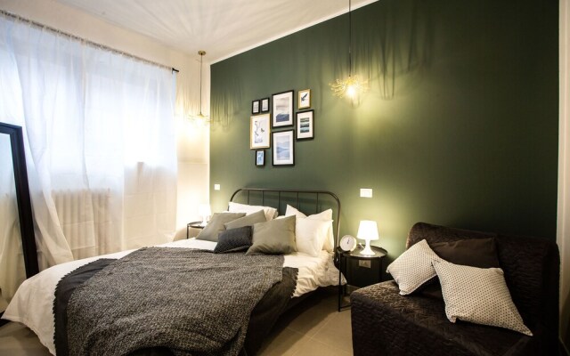 Home Hotel - Paruta 65