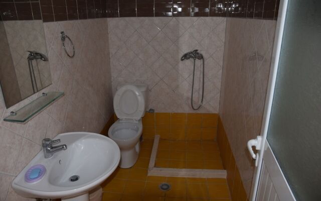 Rojela Rooms
