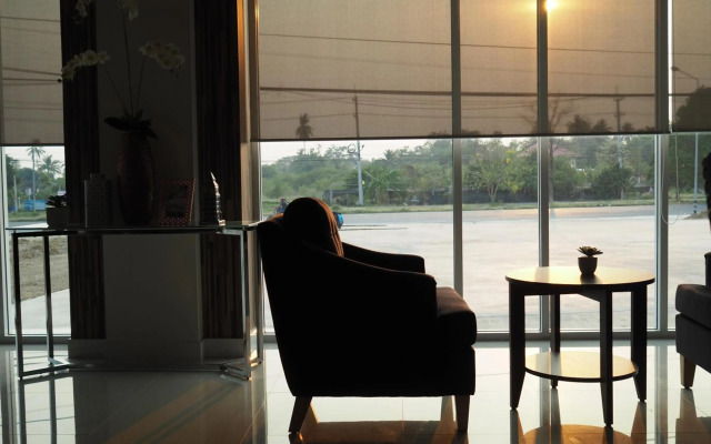 Chaisaeng Villa Hotel