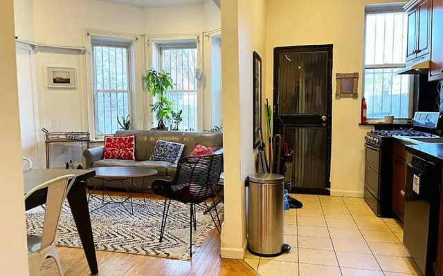 Lovely two Bedroom With Patio!