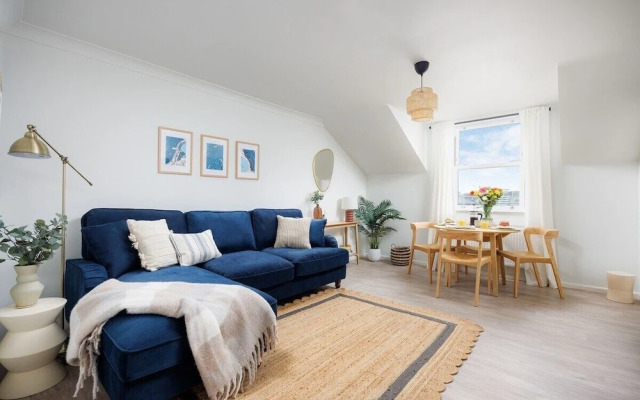 Luxury Penthouse 2 bed Apartment
