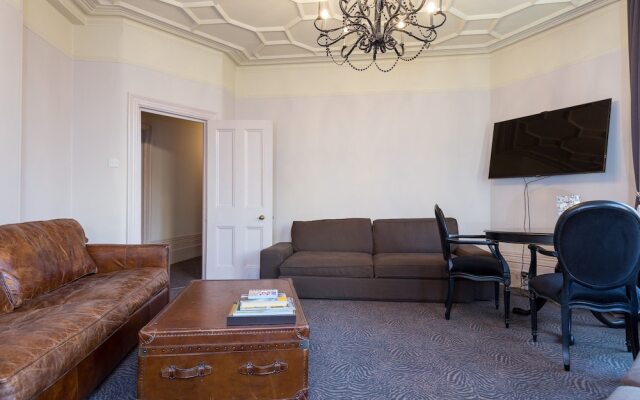 1 Bedroom Flat In Soho