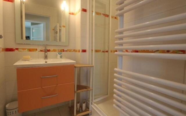 Appartement avec vue mer à 50m de la plage proche thalasso casino et restaurants FR 1 481 157