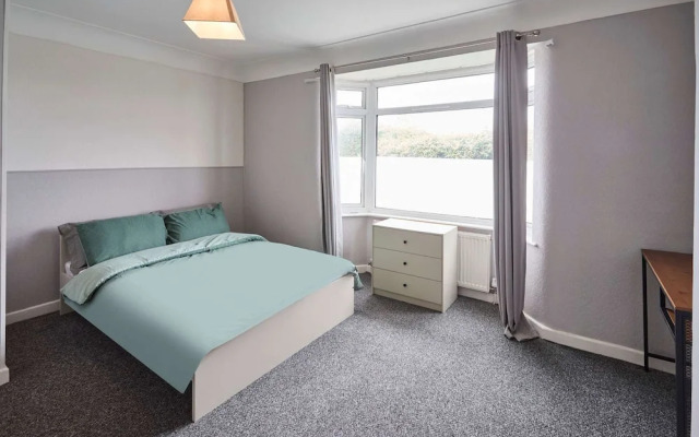 Host Stay Oldbury Road