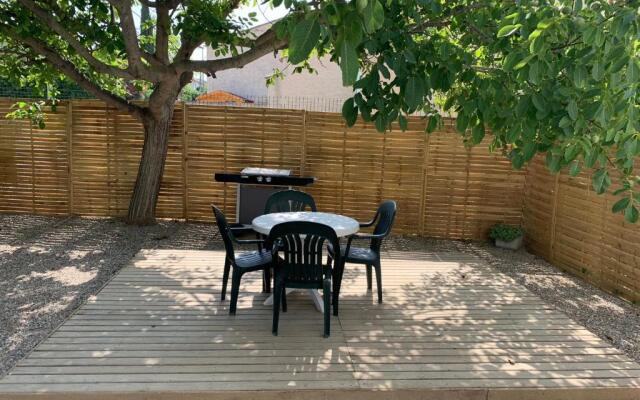 Location Studio Entre Garrigue Et Mer