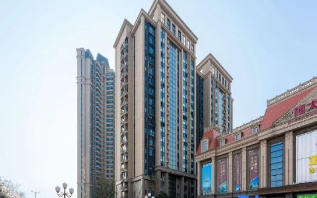 Yueyang Jingcheng Hotel (East Railway Station Branch)