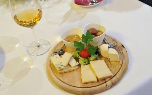Maison Tissiere Hotel et Cuisine