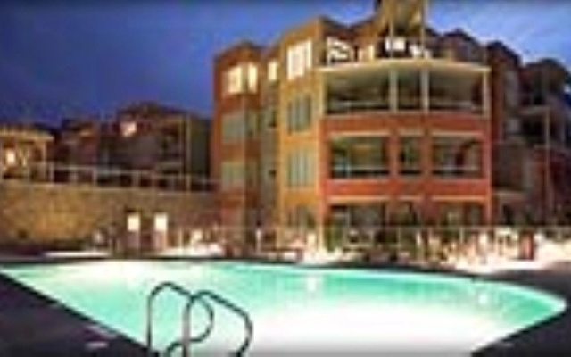 Okanagan Valley Rentals at Strand Lakeside Resort