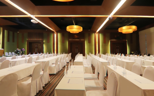 Wyndham Sea Pearl Resort Phuket