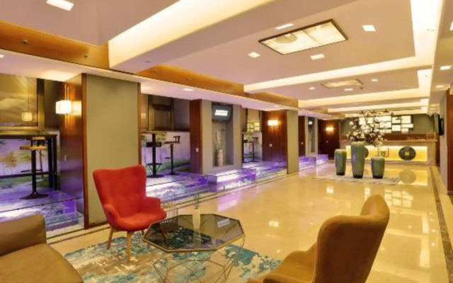 Lujia International Hotel