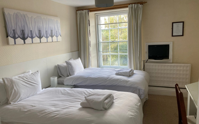 Victoria Hotel Menai Bridge