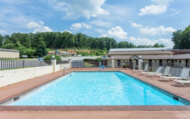 Scottish Inns Collinsville-Martinville