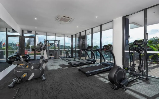 Luxury 3 Bedroom Ocean View Apartment