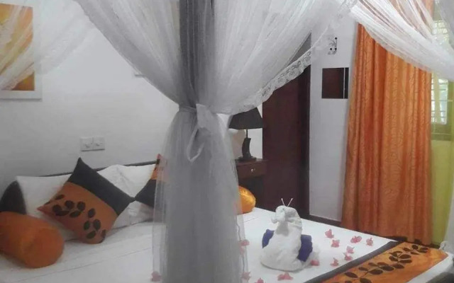 Aura Beach Villa Aluthgama
