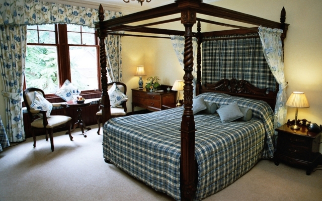 Tigh Na Sgiath Country House Hotel