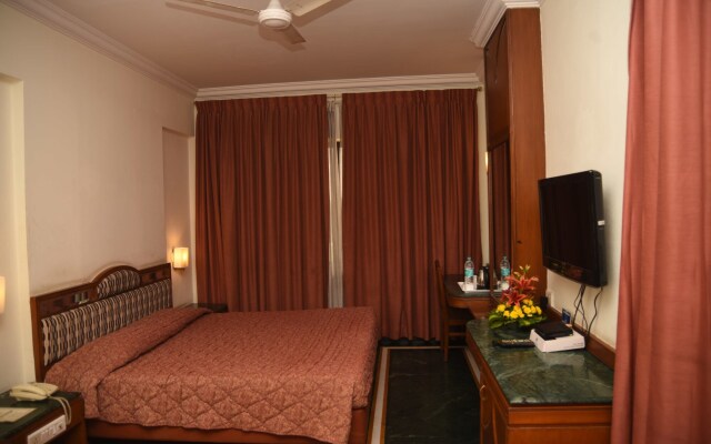 Hotel Maurya