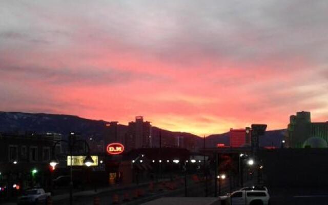 The Reno 8 Motel
