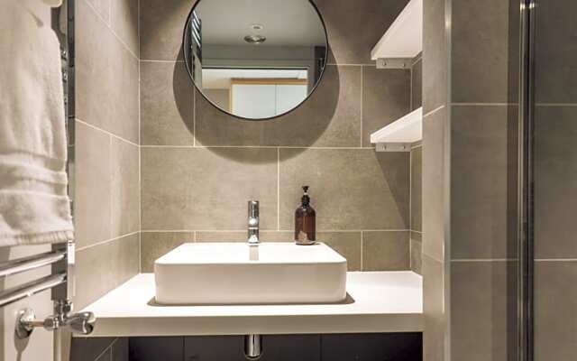 Apex2100 International Ski Academy Tignes