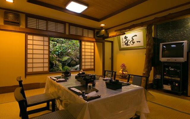 Motoyu Ryokan