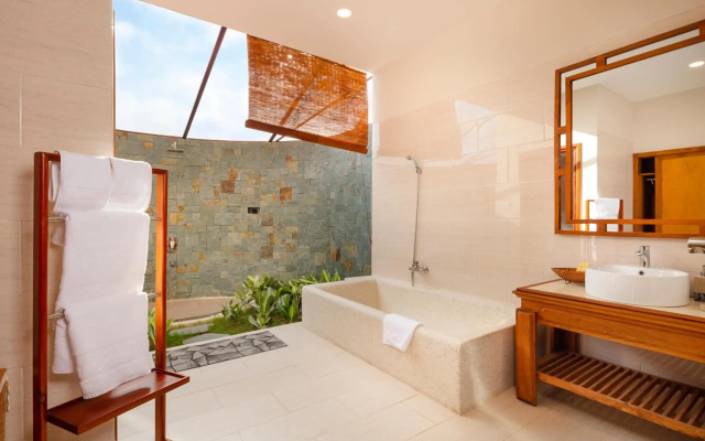 VietStar Resort & Spa