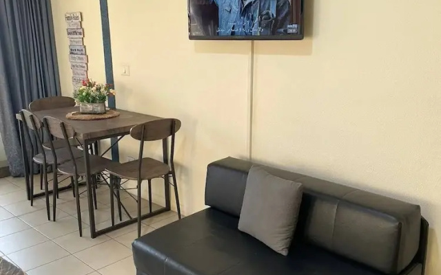 Loft in Siwar,2 min From Hotel Le Royal,incl Motor
