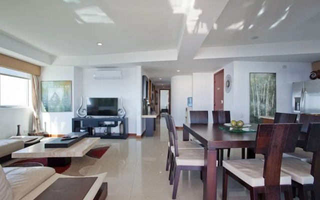 Palmetto Penthouse Deluxe