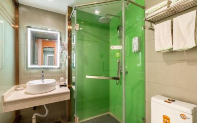 GreenTree Inn (Huayin Huashan Scenic Area)