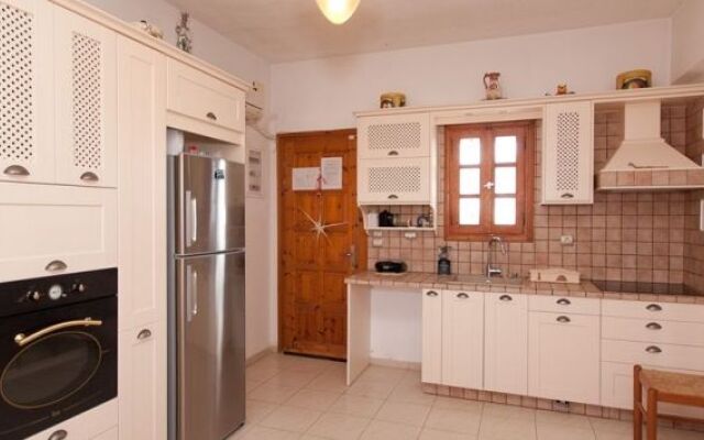 Villa Lefkes