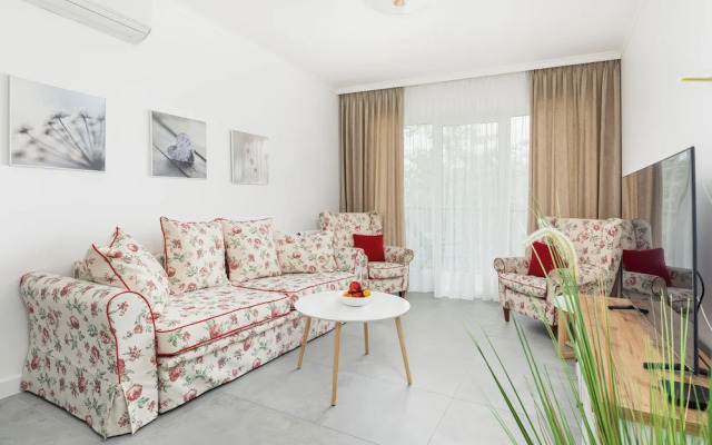Pet-friendly Spadochroniarzy by Renters