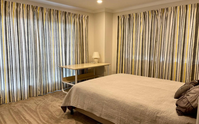 Flat Bush Private Ensuite