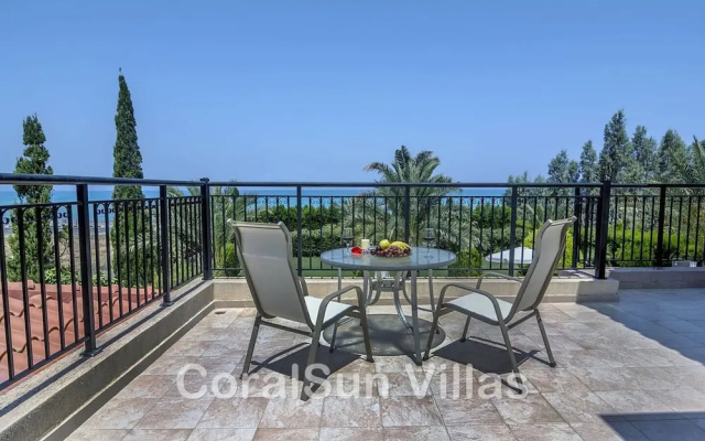 Marlin Beach Front Luxury Villa - 4 Bedrooms