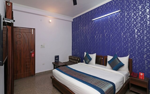 OYO 13107 Westend Residency