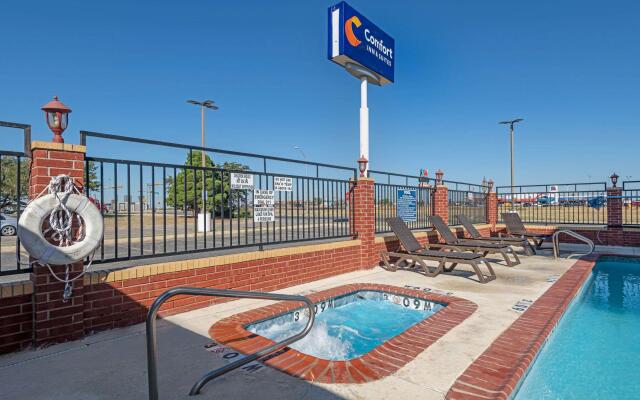 Comfort Inn & Suites