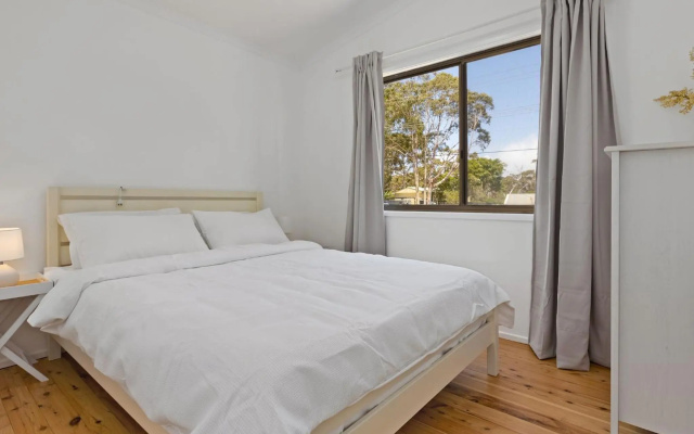Laid Back Pet Friendly Beach Cottage in Jervis Bay – Guest Rooms – Vincentia