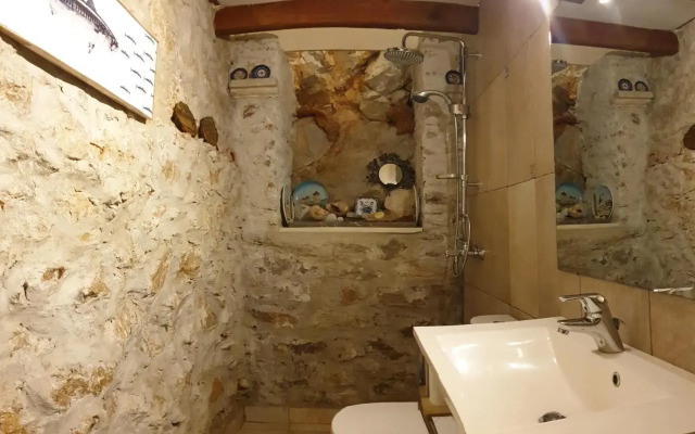 Traditional seafront apartment