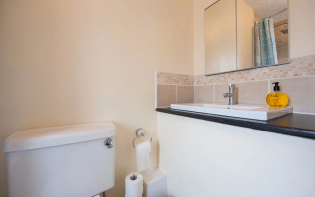 Holiday Home - Sleeps 7