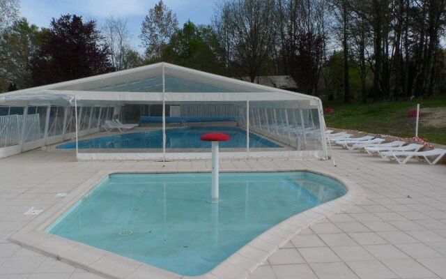 Camping Le Repaire - Tente Aménagée