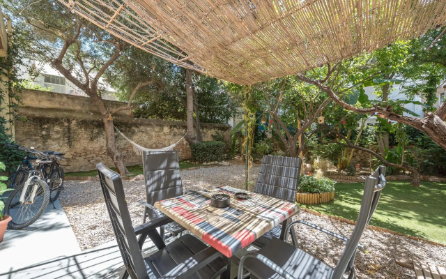 Athens Garden House - Heated Jacuzzi - free bikes