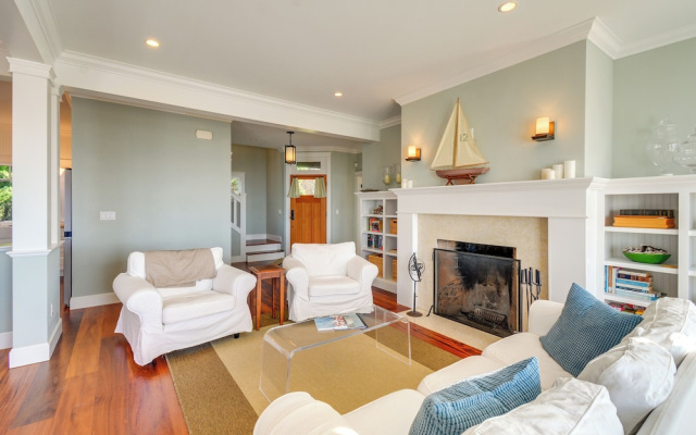 Oceanfront Moclips Escape w/ Deck & Beach Access!