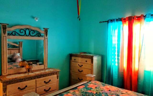 2 Bed-sleeps 4-gated Community-5 Min Town Centre