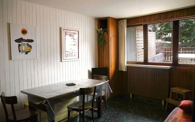 Studio 4 People Exposed East