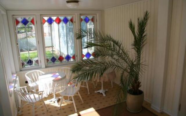 Lahe Guesthouse