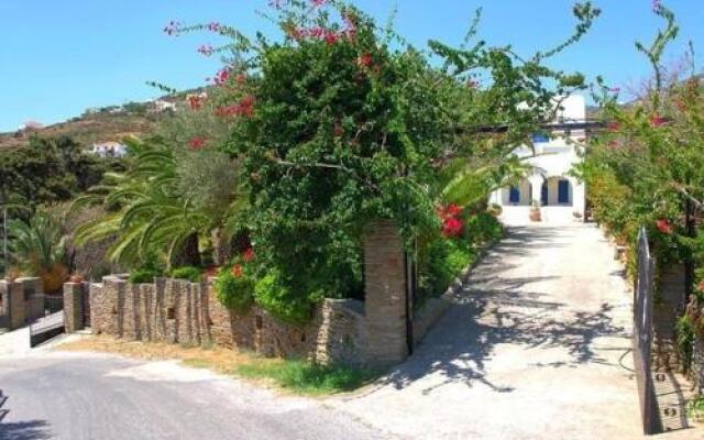 Studios Villa Lontorfou