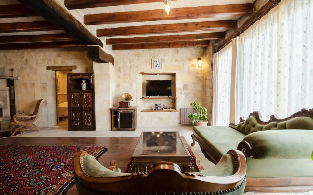 Sultan Cave Suites