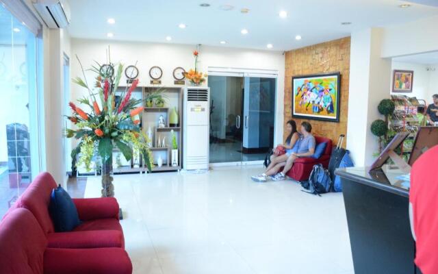 Siayan Travellers Inn