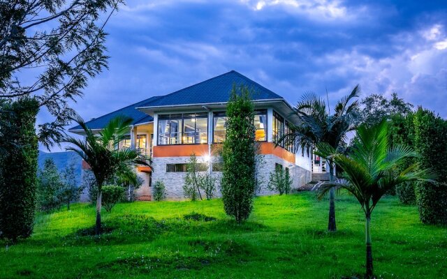 The Crested Crane Bwindi Hotel