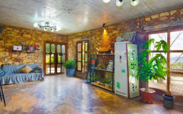 Shishang Yixiang Hostel